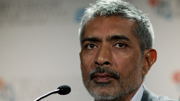 wouldlovetodirectholywoodfilmbasedinindia:prakashjha